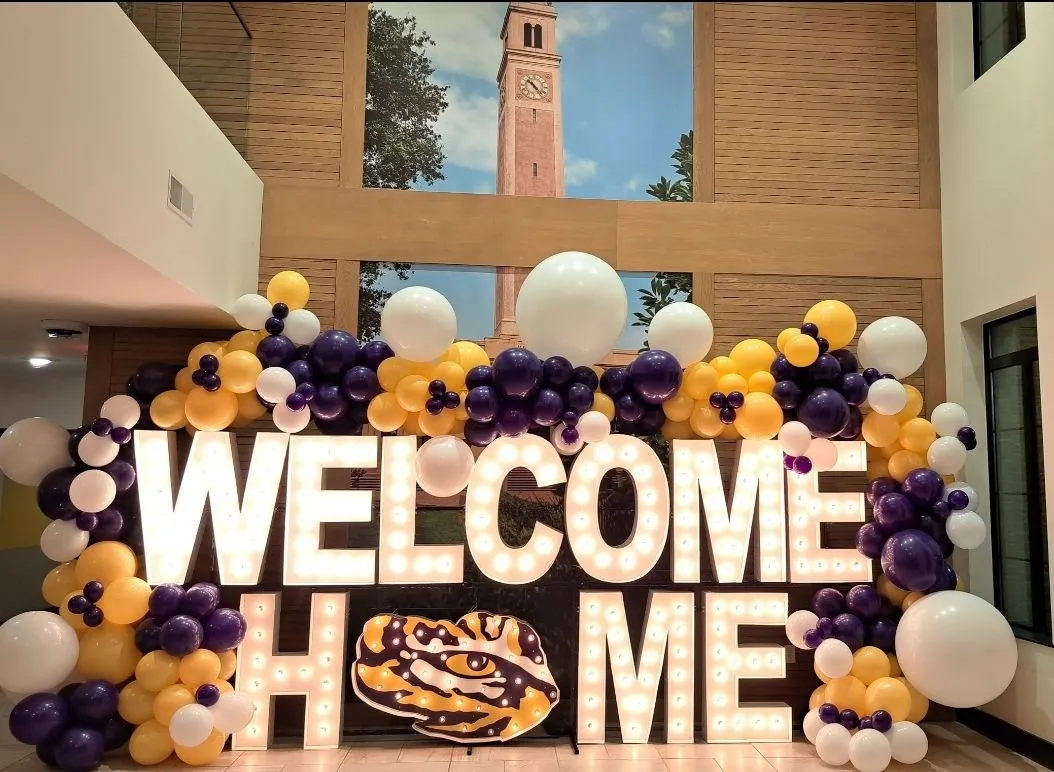 sweet 16 balloon decor for private events